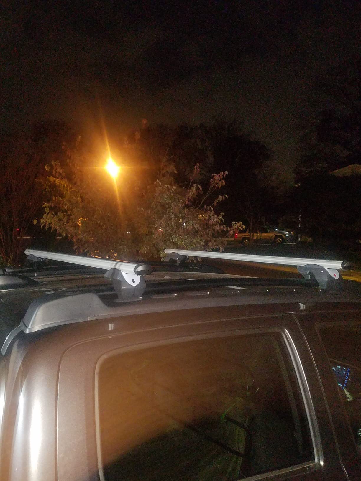 Amazon Basics Cross Rail Roof Rack, 52 inches, Fits up to 46