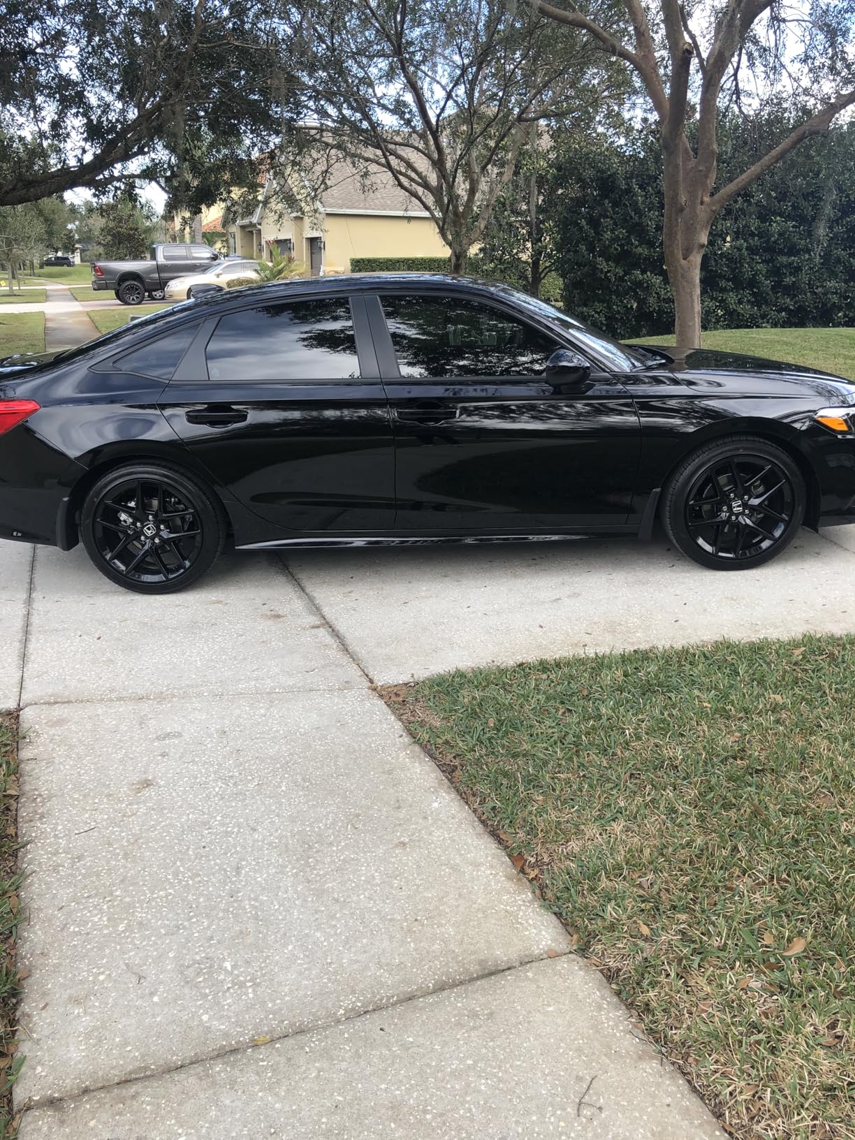 Nexgen Ceramic Spray Silicon Dioxide - Professional-Grade Ceramic Coating Spray for Cars - 16oz customer photo 1