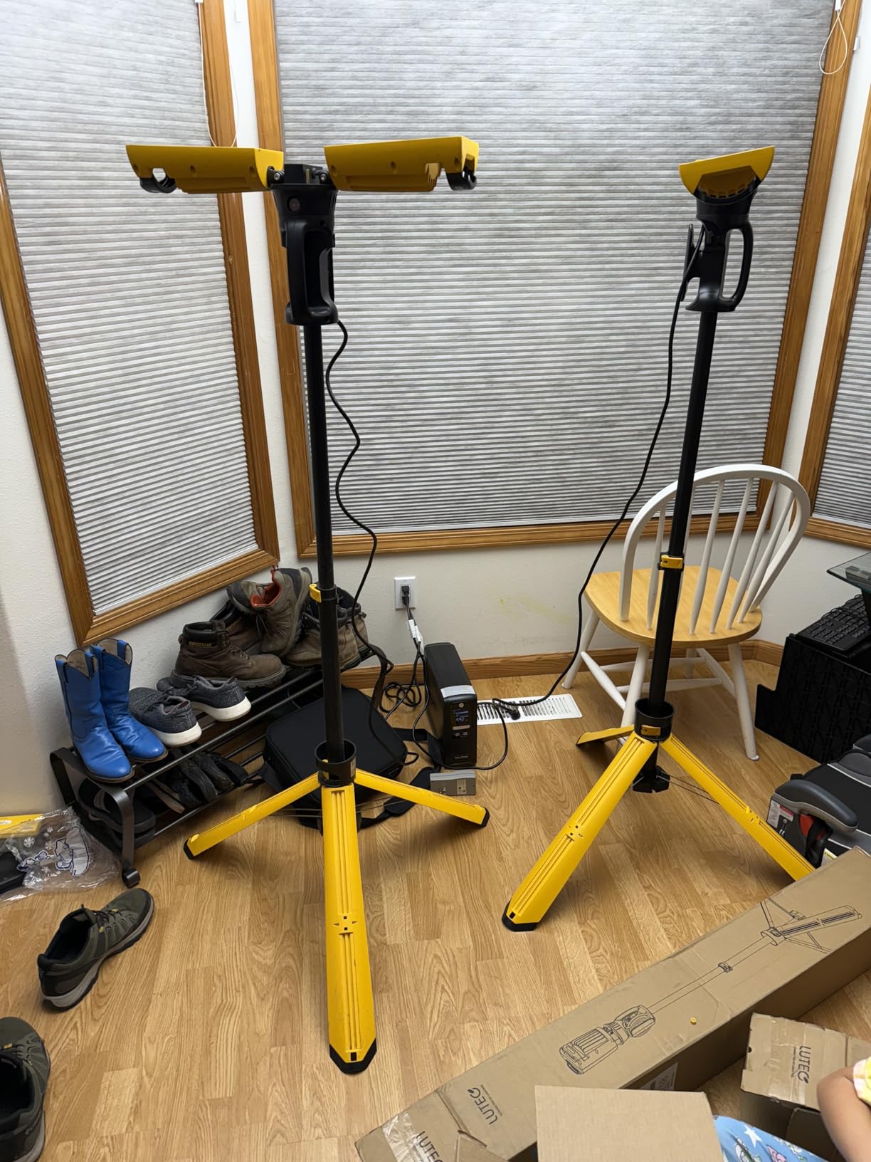 LUTEC 【Upgraded】5000K 15000 Lumen 105 Watt Dual-Head LED Work Light with Telescoping Tripod, Work Light with Stand Rotating Waterproof Lamps and 8 Ft 3-Prong Power Cord customer photo 2