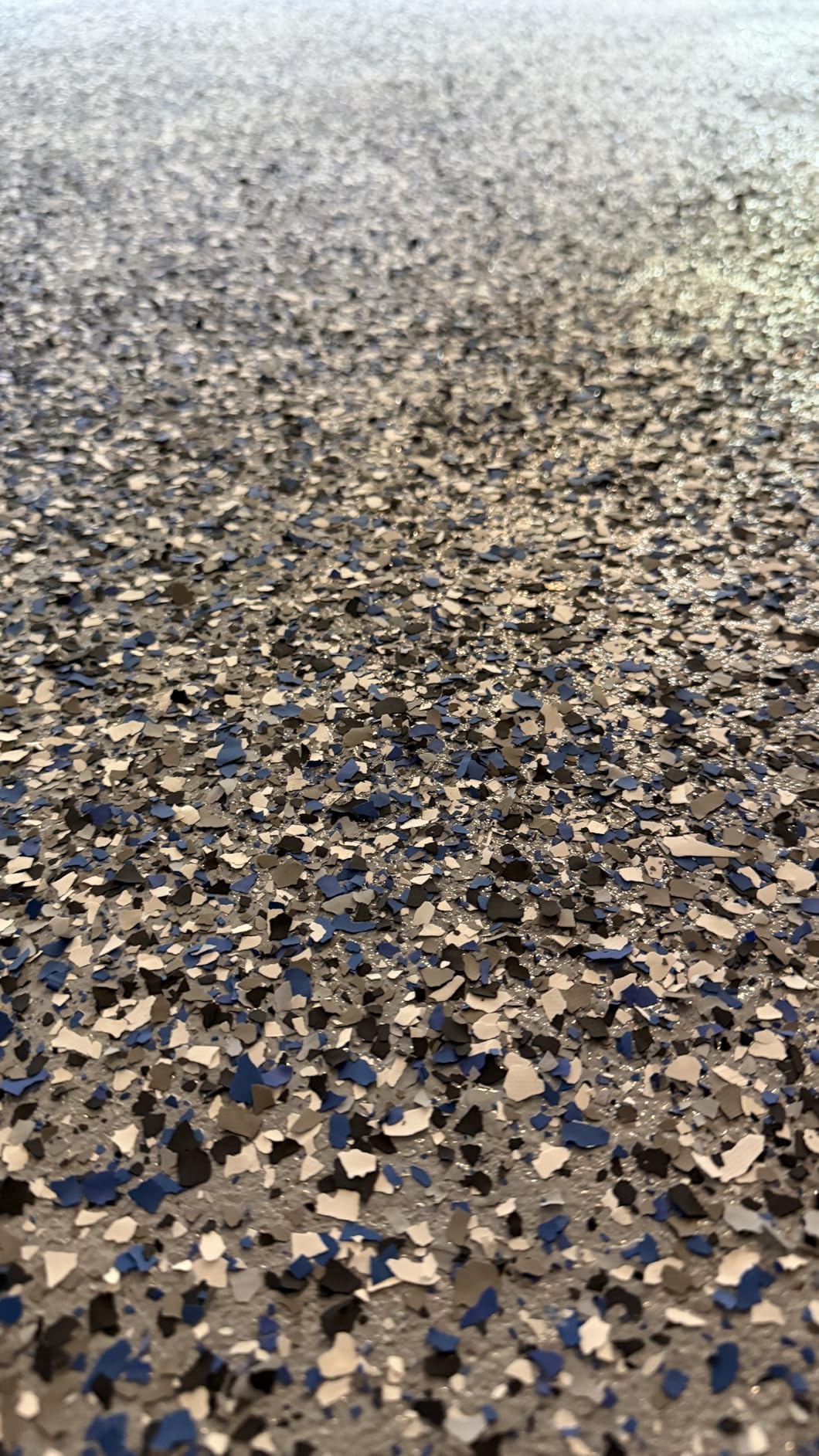 Rust-Oleum 365186 EPOXYSHIELD Garage Floor Coating Kit, 2.5 Car, Gloss Dark Gray customer photo 1