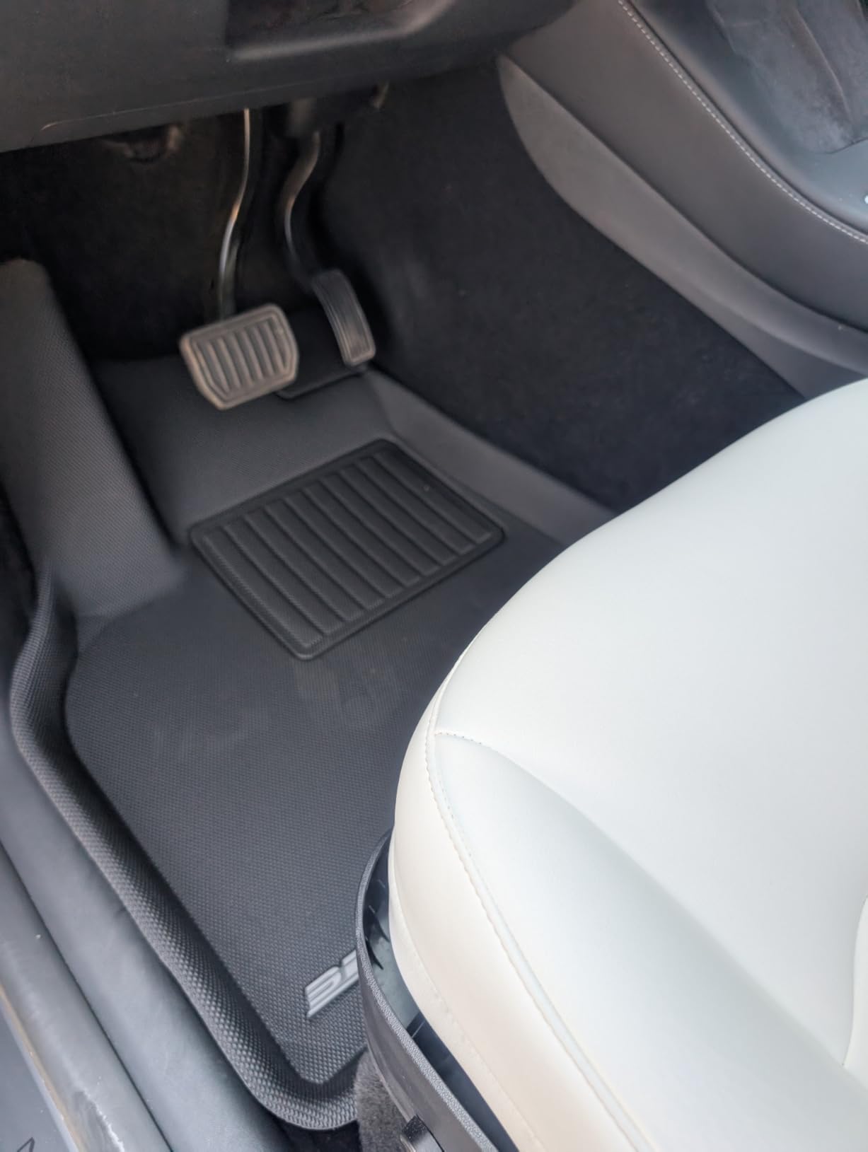Custom Fit Kagu Floor Mat (Black) Compatible with Tesla Model Y 5-Seat 2021-2025 - Full Set customer photo 2