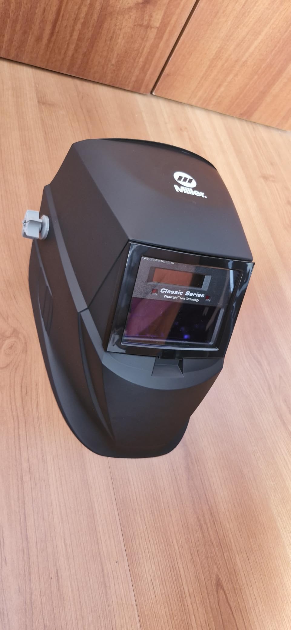 Miller Classic Series Welding Helmet, ClearLight Lens, Shade 8-13, Black | For TIG/MIG; variable shade 8-13; HD optics; comfortable headgear customer photo 1