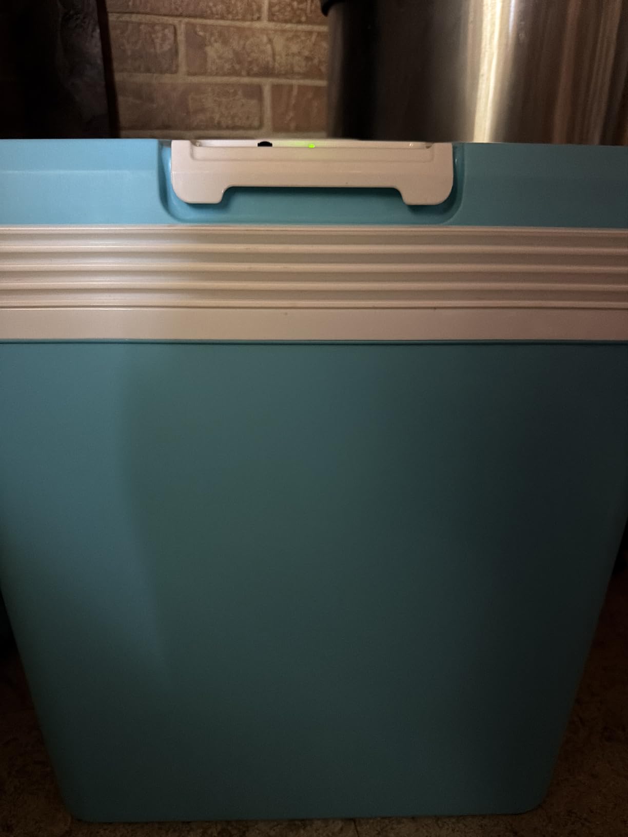 Ivation Electric Cooler & Warmer with Handle | 24 L Portable Thermoelectric Fridge for Vehicles & Trucks| 110V AC Home Power Cord & 12V Car Adapter for Camping, Travel & Picnics customer photo 1