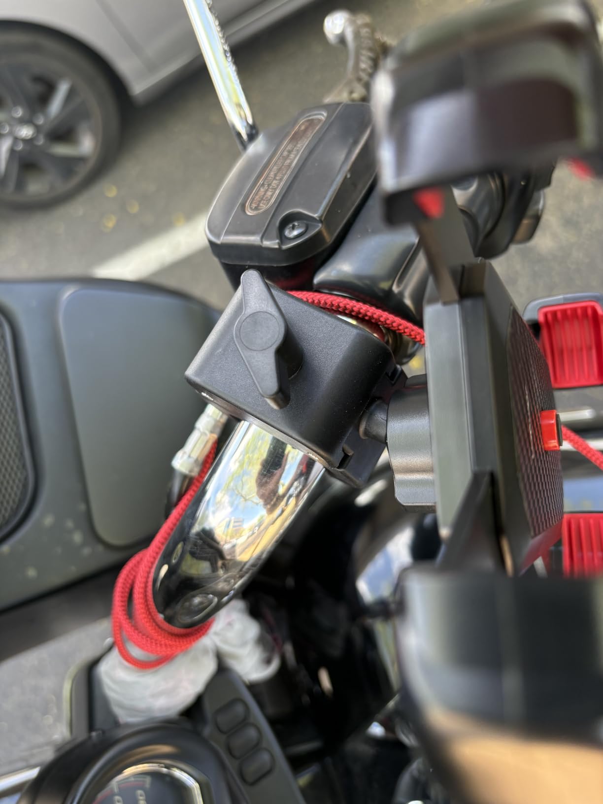JOYROOM Motorcycle Phone Mount, [1s Auto Lock][100mph Military Anti-Shake] Bike Phone Holder for Bicycle, [10s Quick Install] Handlebar Phone Mount, Compatible with iPhone, Samsung, All Cell Phone customer photo 2