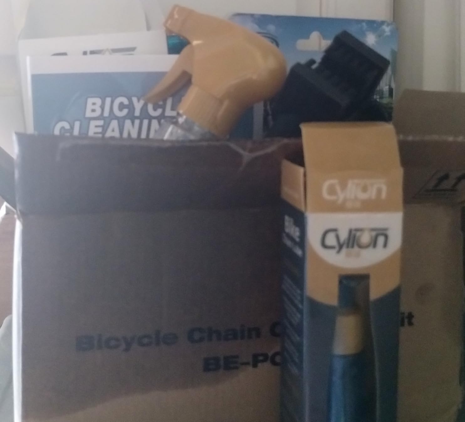 CXWXC Bike Cleaning Kit Including Bicycle Chain Scrubber, Bike Cleaner Brush Tool, Bicycle Chain Cleaning Agent, Chain Lube customer photo 1