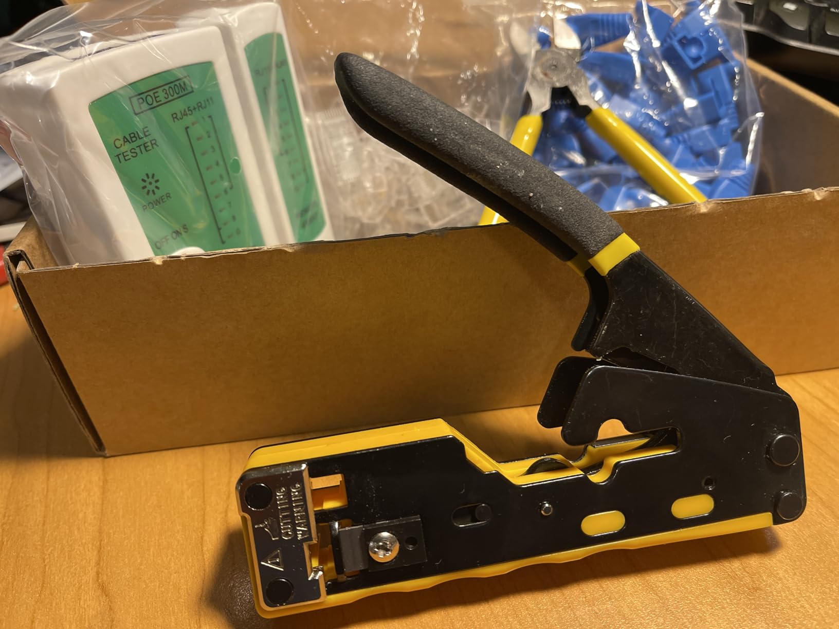 Solsop Pass Through RJ45 Crimp Tool Kit Ethernet Crimper | CAT5 Cat5e Cat6 Crimping Tool Kit customer photo 2