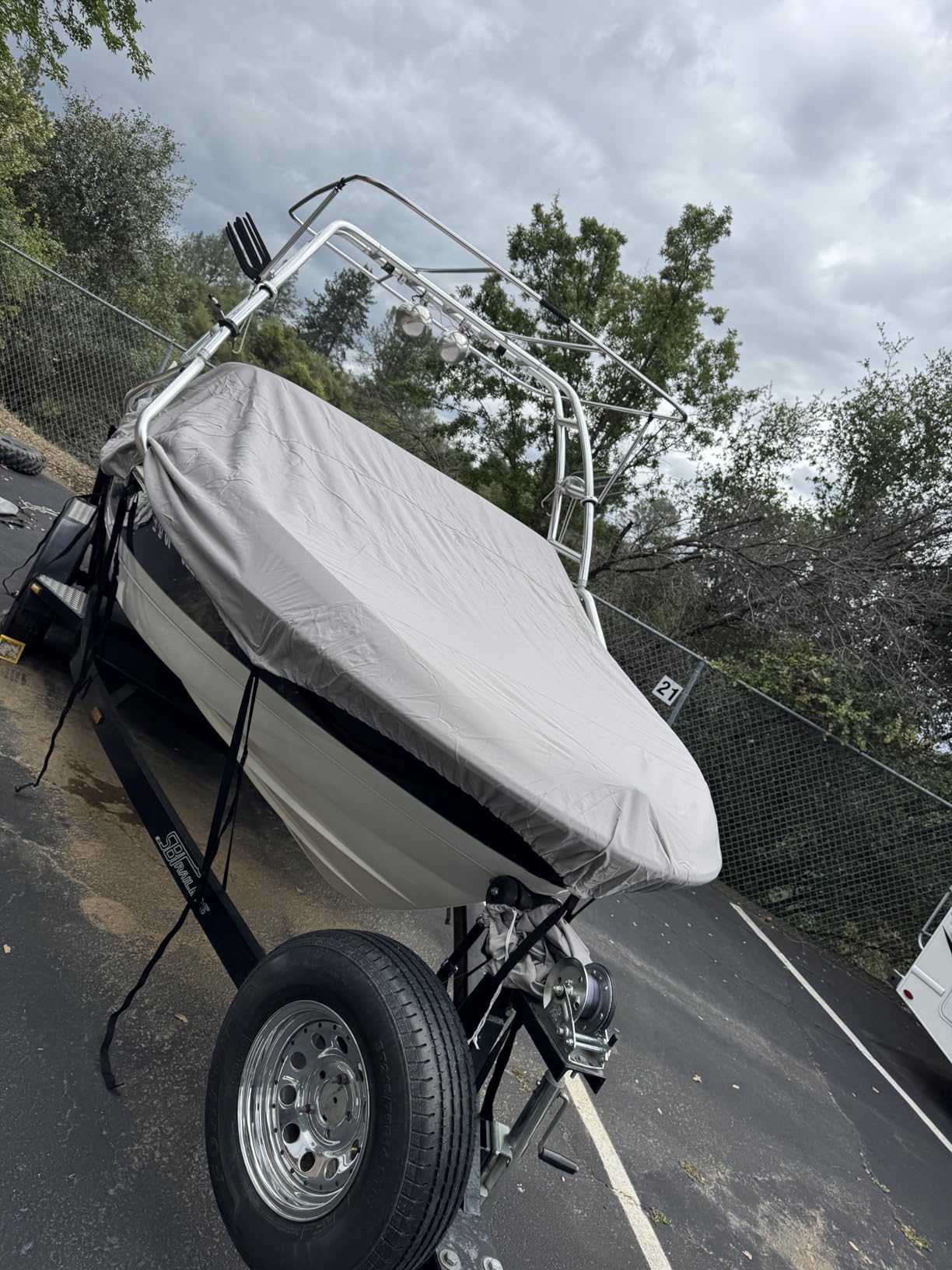 Waterproof 17-19FT Boat Cover, 1200D Heavy Duty Trailerable Cover | Marine Grade Oxford Fabric, UV & Tear Resistant, Double Stitching, Elastic Hem, Fits V-Hull/Ski Boat/Bass Boat/Fishing Boat customer photo 2