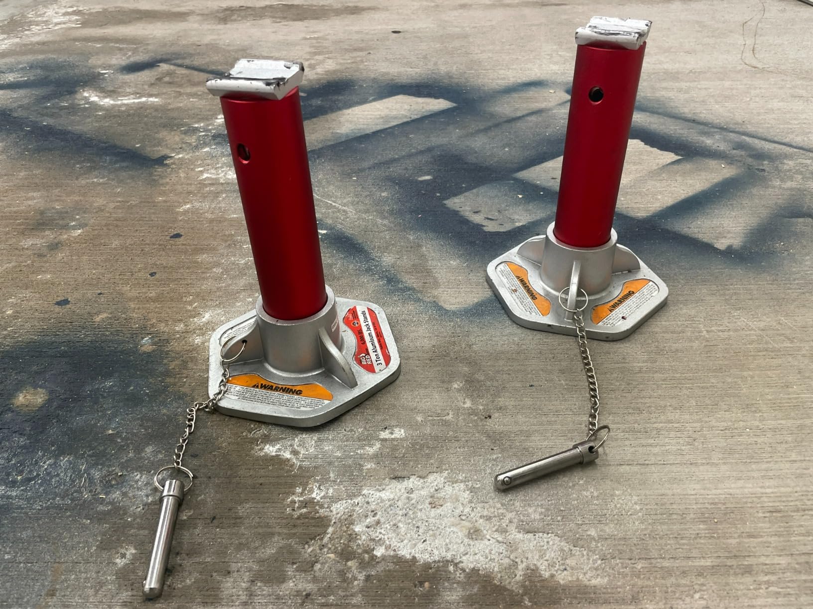 Big RED AT43004BR Aluminum Jack Stands, 2 Pack, 3 Ton (6,000 lb), Black/Silver customer photo 1