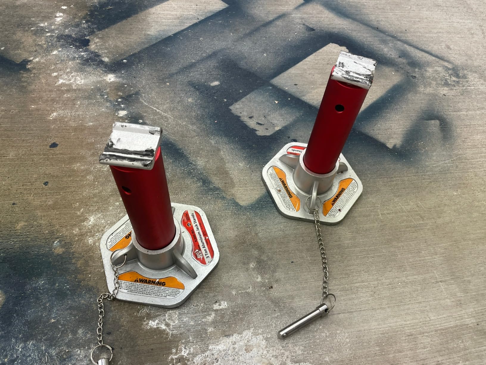 Big RED AT43004BR Aluminum Jack Stands, 2 Pack, 3 Ton (6,000 lb), Black/Silver customer photo 2