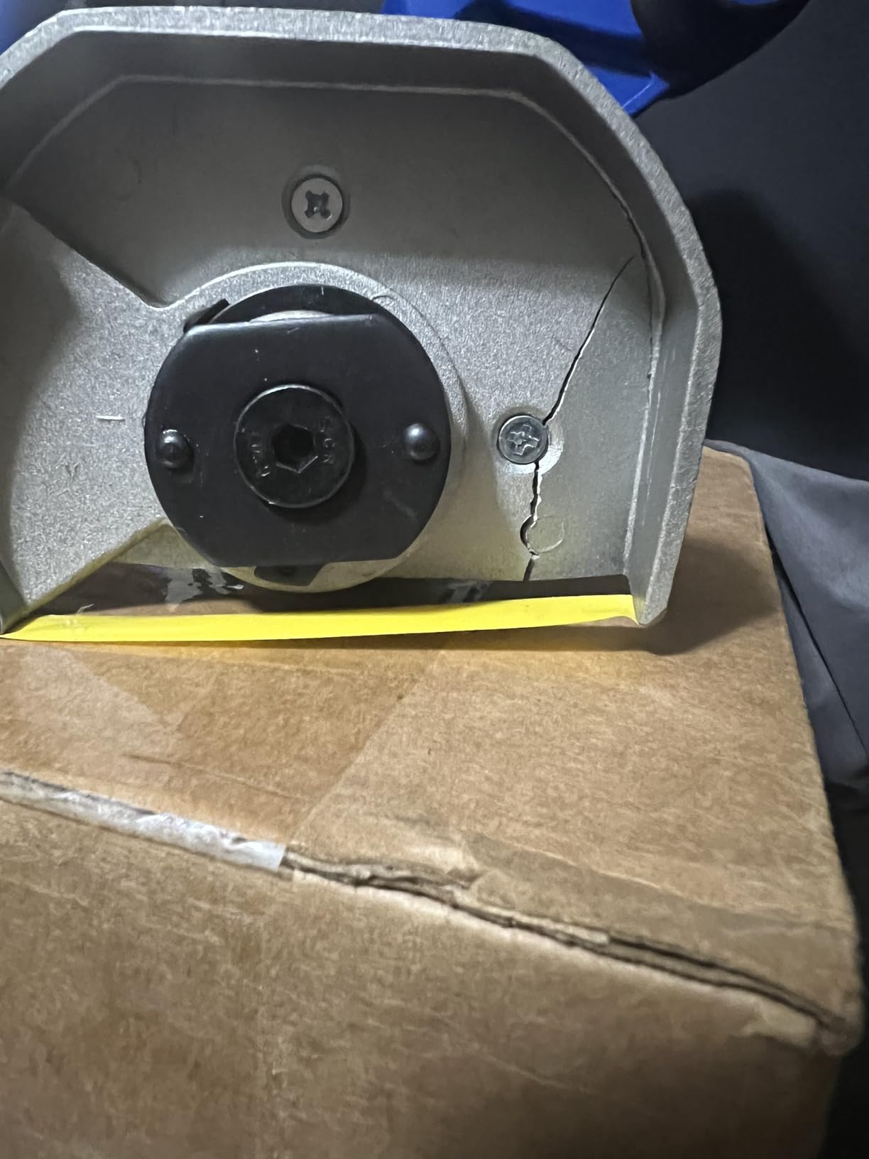 Toe Kick Saw EKS85, 3-3/8 in. Blades, 2 Alloy Blade for Woods, 1 Diamond Blade for Tiles and Stones, Flush Cutting Circular Saw for Removing Subfloor or Tiles customer photo 1