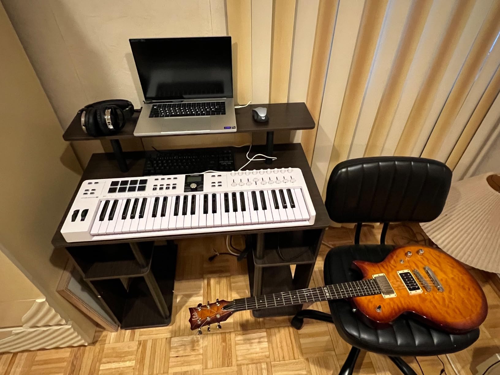 Arturia KeyLab Essential mk3 - 49 Key USB MIDI Keyboard Controller with Analog Lab V Software Included customer photo 1