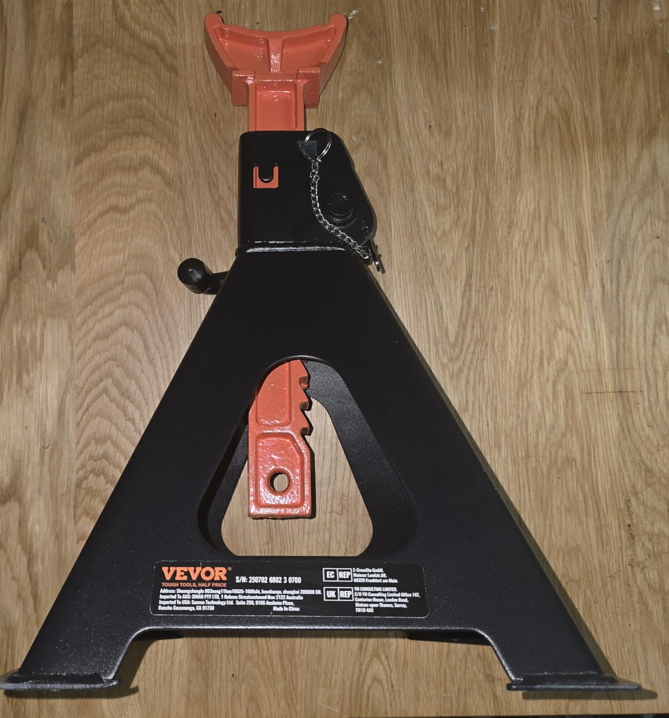 VEVOR Jack Stands, 6 Ton (13,000 lbs) Capacity Car Jack Stands Double Locking, 14.2-23 inch Adjustable Height, for Lifting SUV, Pickup Truck, Car and UTV/ATV, Red, 1 Pair customer photo 2