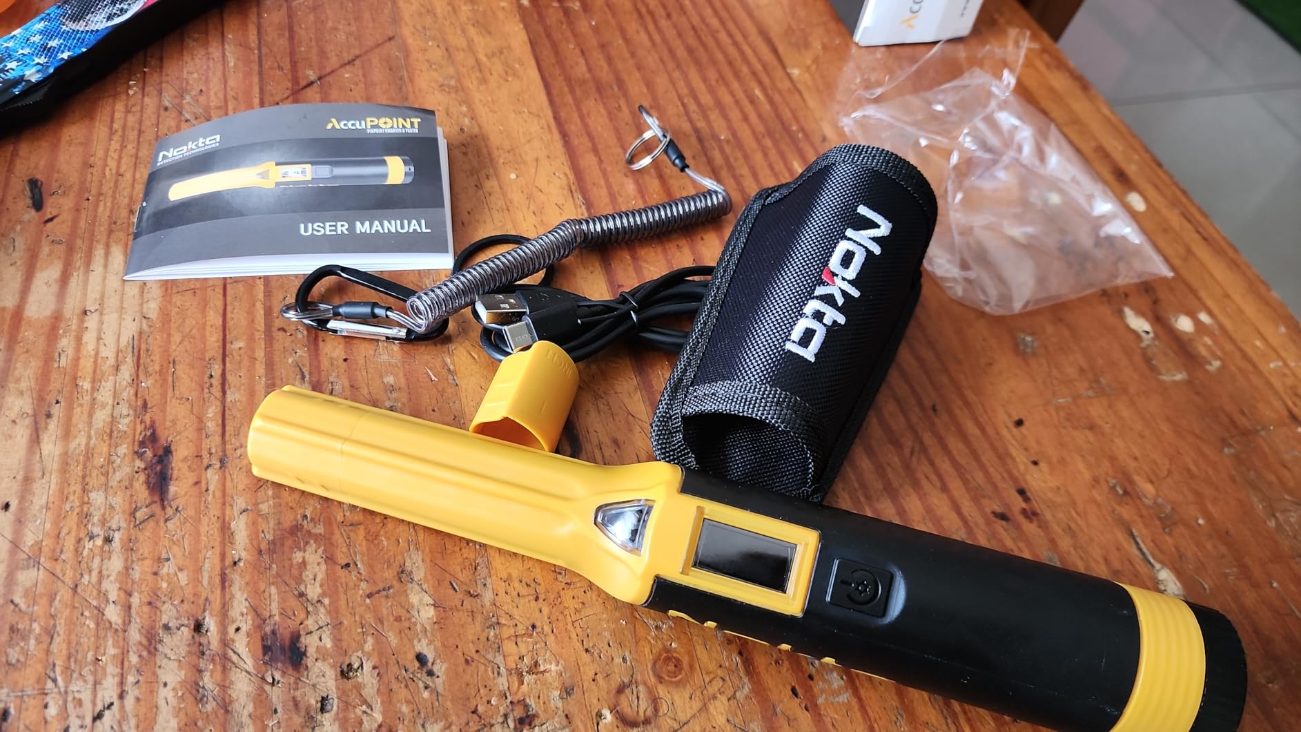 NOKTA AccuPOINT Metal Detector Pinpointer, Professional Waterproof Handheld Pin Pointer Wand with Color LCD Screen, Gold & Iron Tones customer photo 1