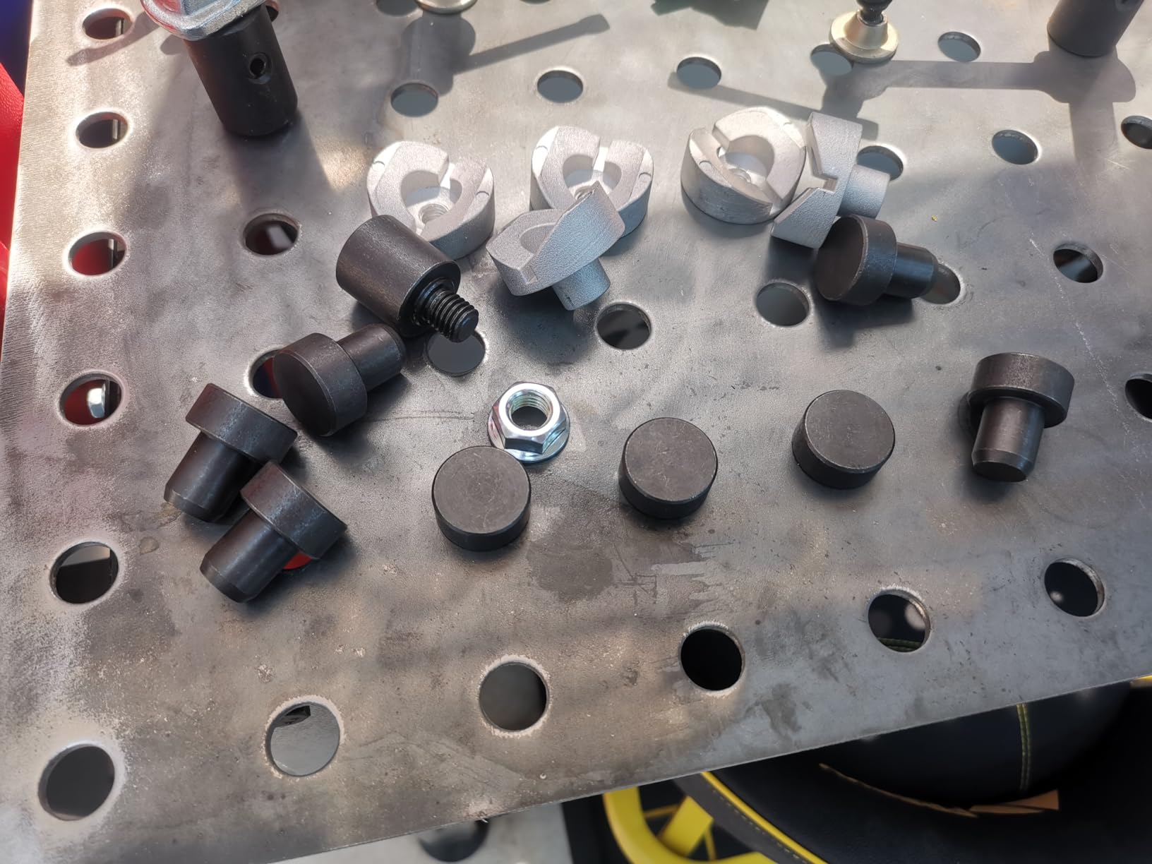 Lincoln Electric K5416-1 Fixturing Kit for Portable Welding Table customer photo 1