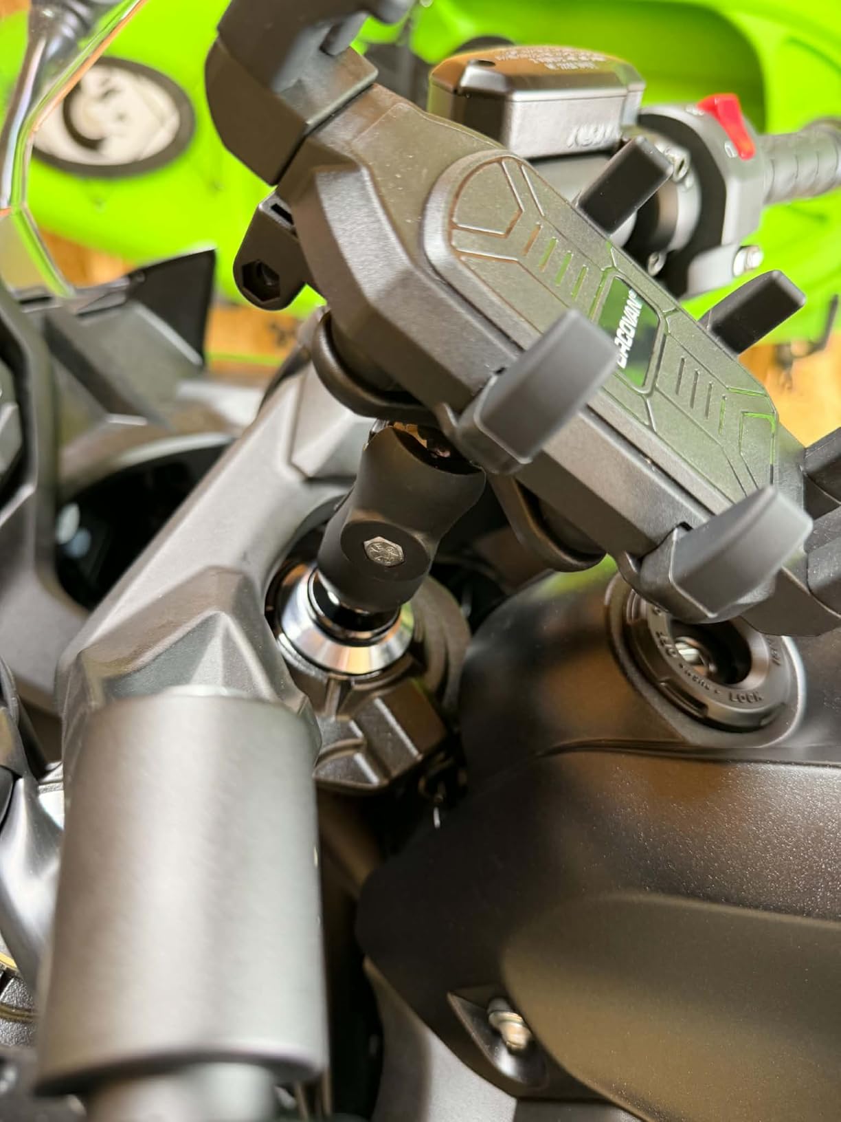 BRCOVAN Motorcycle Fork Stem Phone Mount with Vibration Dampener | Heavy Duty Cellphone Holder Fit Stem Tubes 12mm-25.4mm in Diameter, Adjustable for 5.4 - 6.9
