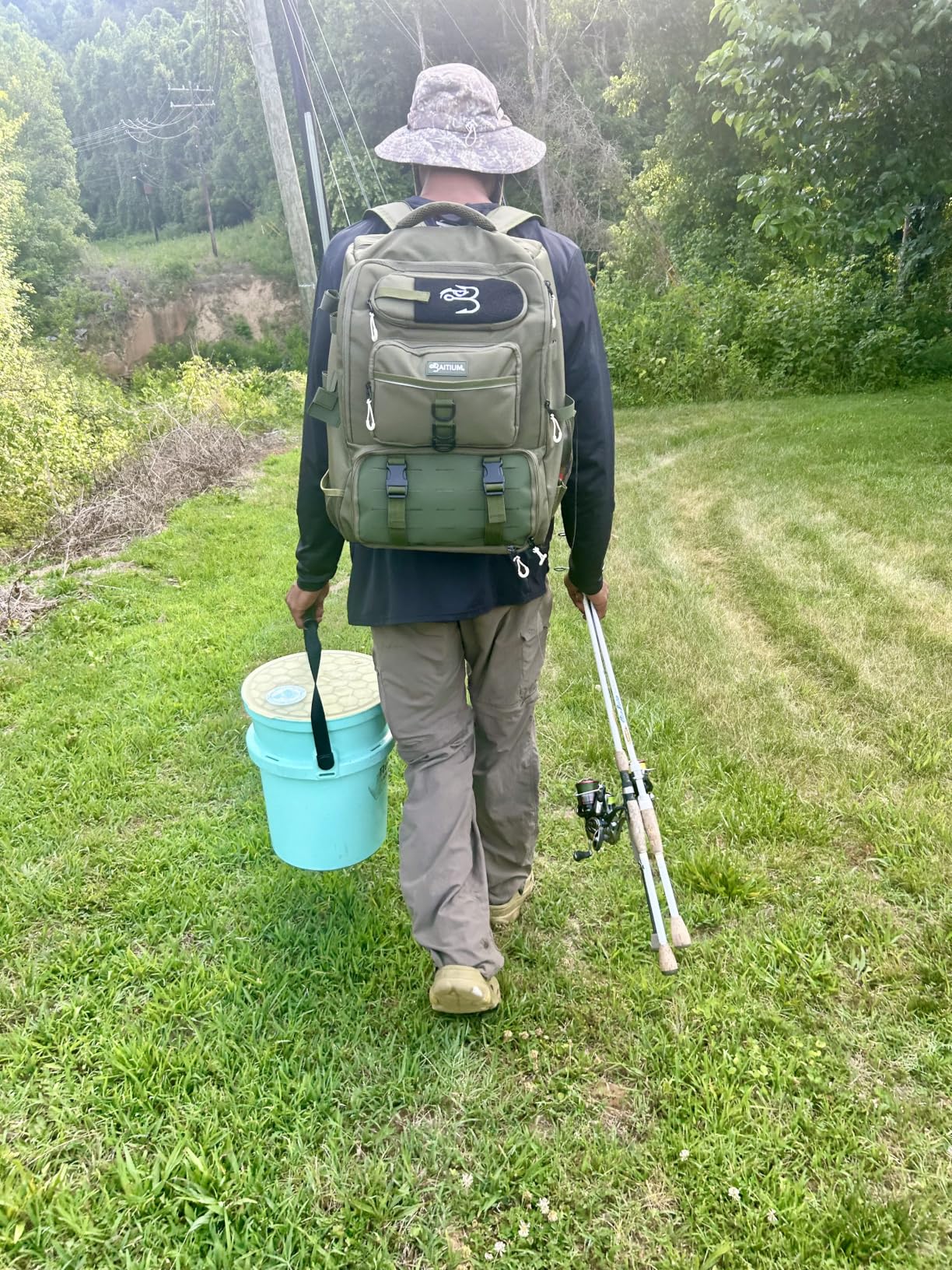 Baitium Fishing Backpack, Tackle Bag With Rod Holders, 40L Capacity With Cooler, Rain Cover, Insulated Pocket, 4 Tackle Trays Included (Green) customer photo 1