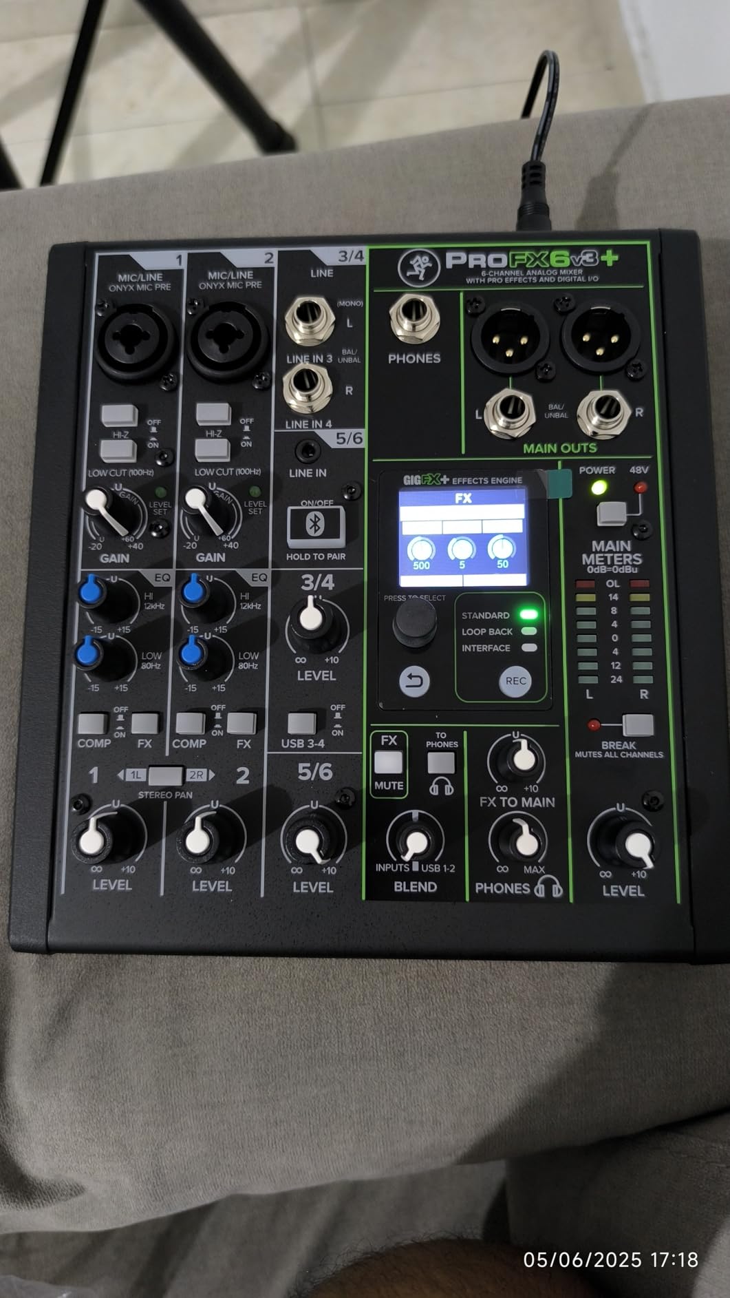 Mackie ProFX6v3+ 6-Channel Professional Analog Mixer with USB, Onyx Mic Preamps, GigFX Effects Engine, and Bluetooth customer photo 2
