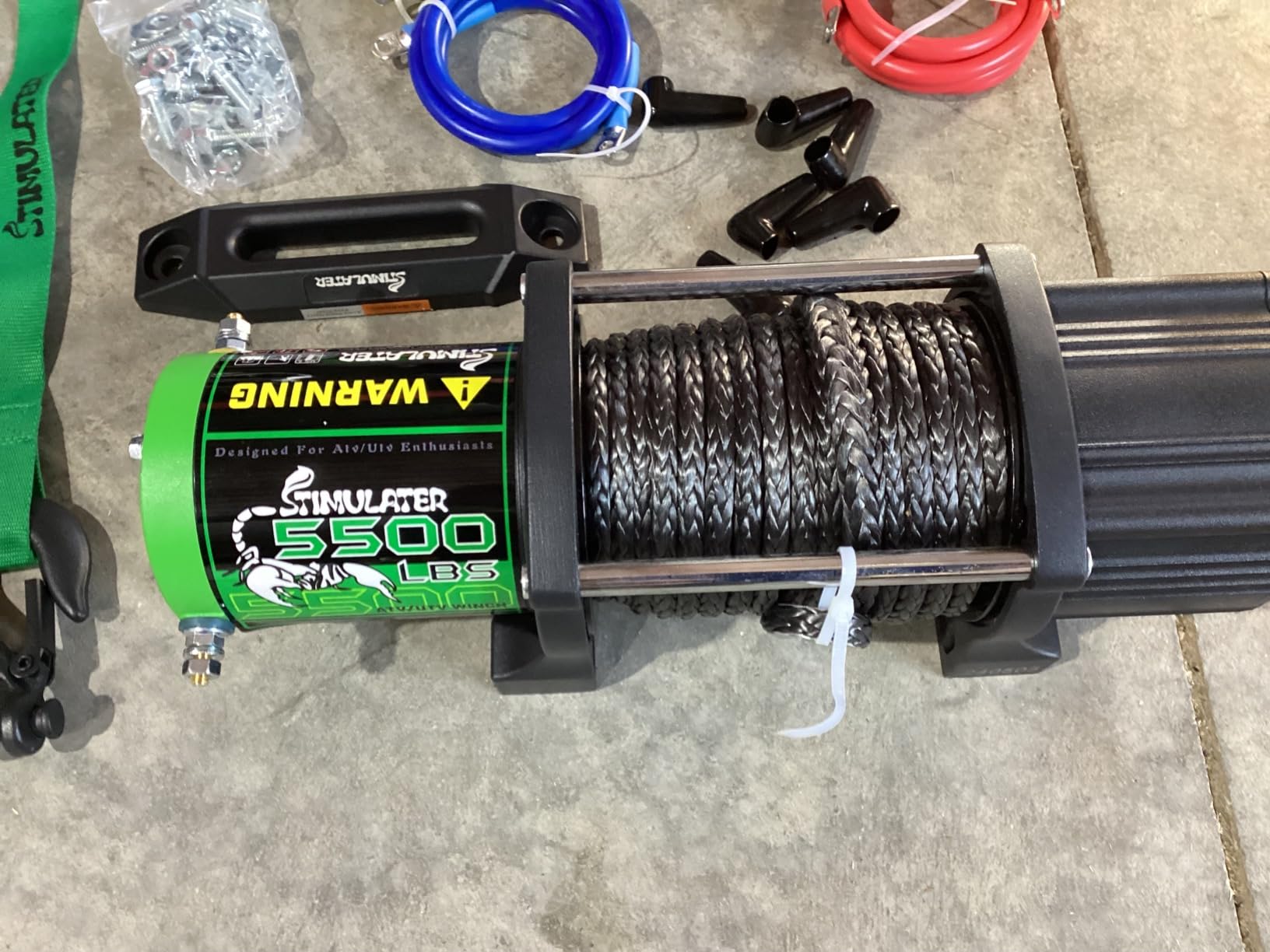 5500LB ATV/UTV Winch, 12V Electric Winch, Winch with 1/4'' x 50' Synthetic Rope, with Wireless Remote and Wired Switch, with Hawse Fairlead & Hook, IP67 Waterproof customer photo 2
