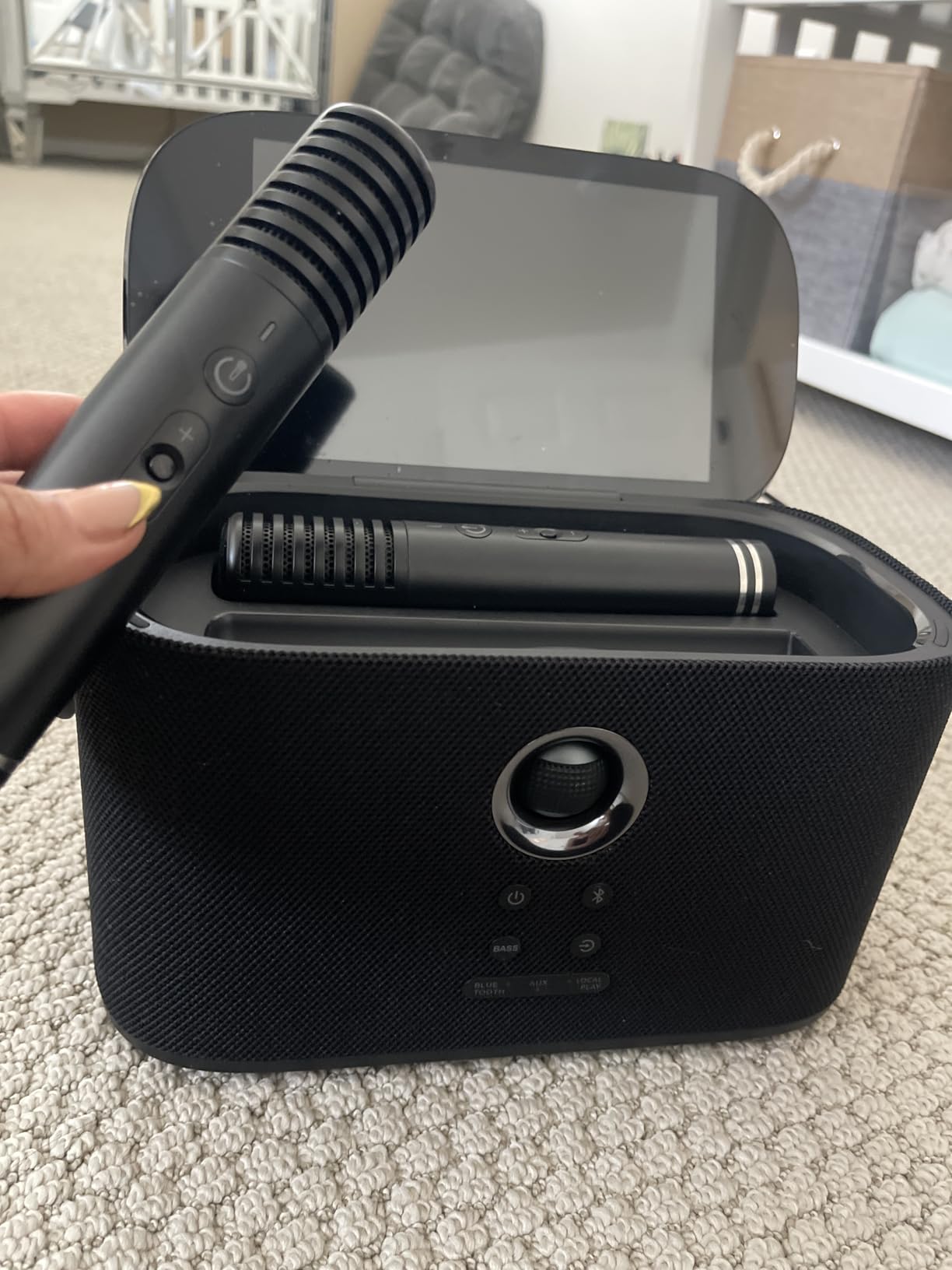 Ikarao Karaoke Machine, Built-in Lyrics Display, 32GB Karaoke Tablet, KaraFun Prime, 280W Karaoke Speaker with 2 Self-Charging Mics, Connects to TV, EQ, Portable Karaoke System for Adult Home Parties customer photo 1