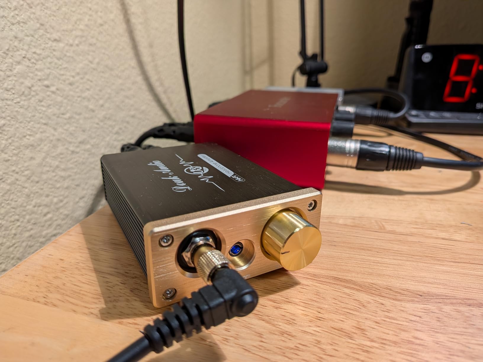 Douk Audio U3 PRO HiFi Mini Class A Headphone Amplifier - High-Power Desktop Amp for 18-600 ohm Headphones, 1500mW Output, 3.5mm & 6.35mm Jacks, DC 5V customer photo 1