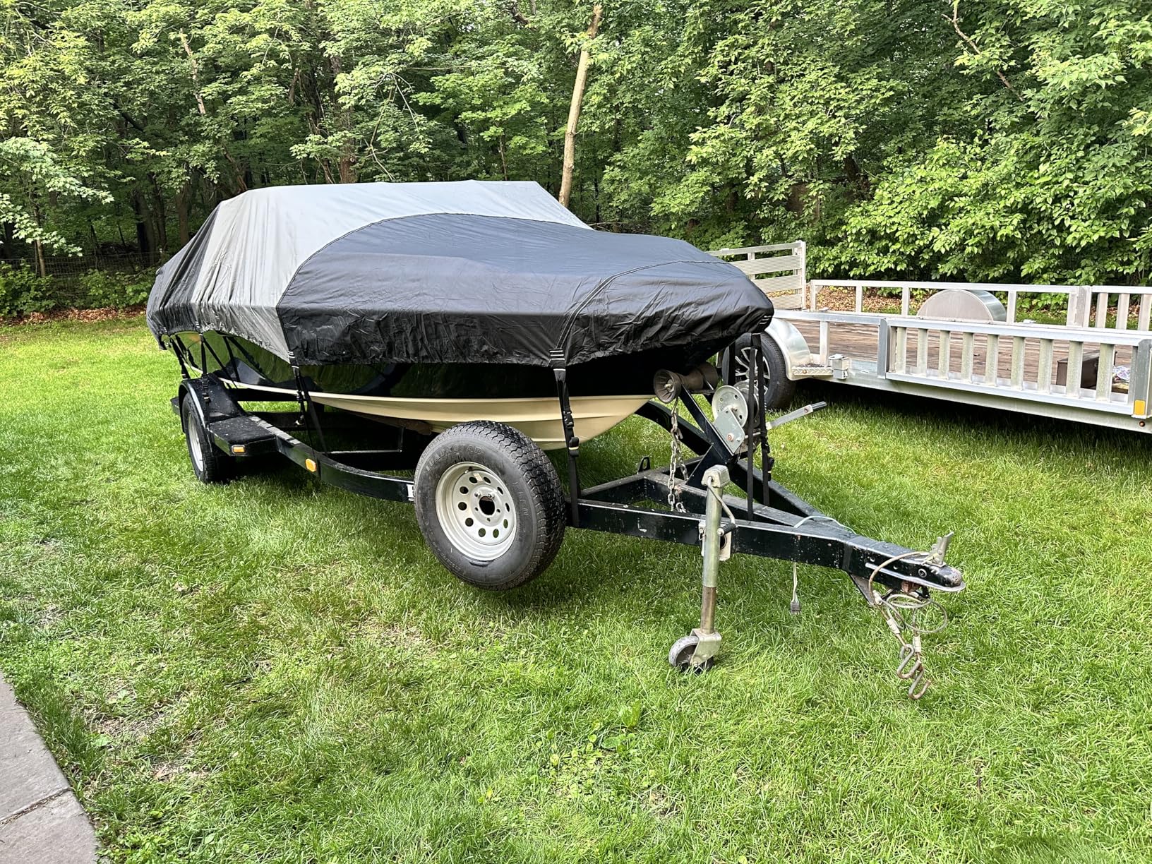 1600D+1200D V-Hull Boat Cover with 2