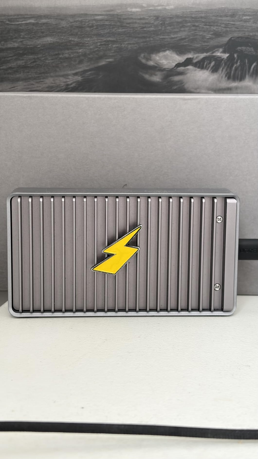 UGREEN 40Gbps M.2 NVMe Enclosure with Aluminum Double-Sided Fin Heat Dissipation, No Noise External SSD Case Compatible with Thunderbolt 4/3/USB4/3.2/2.0 M1 M2 Pro/Max (SSD Not Included) customer photo 1