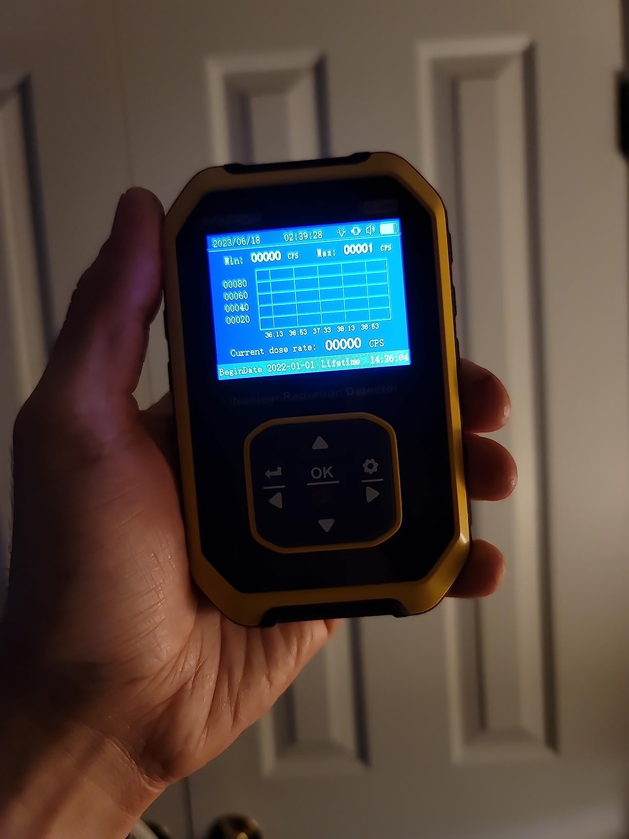 FNIRSI GC-01 Geiger Counter Nuclear Radiation Detector, Curve Display | Handheld Rechargeable Beta Gamma X-ray Radiation Monitor Meter, 5 Dosage Units, Radiation Dosimeter Nuclear Survival Kit customer photo 1