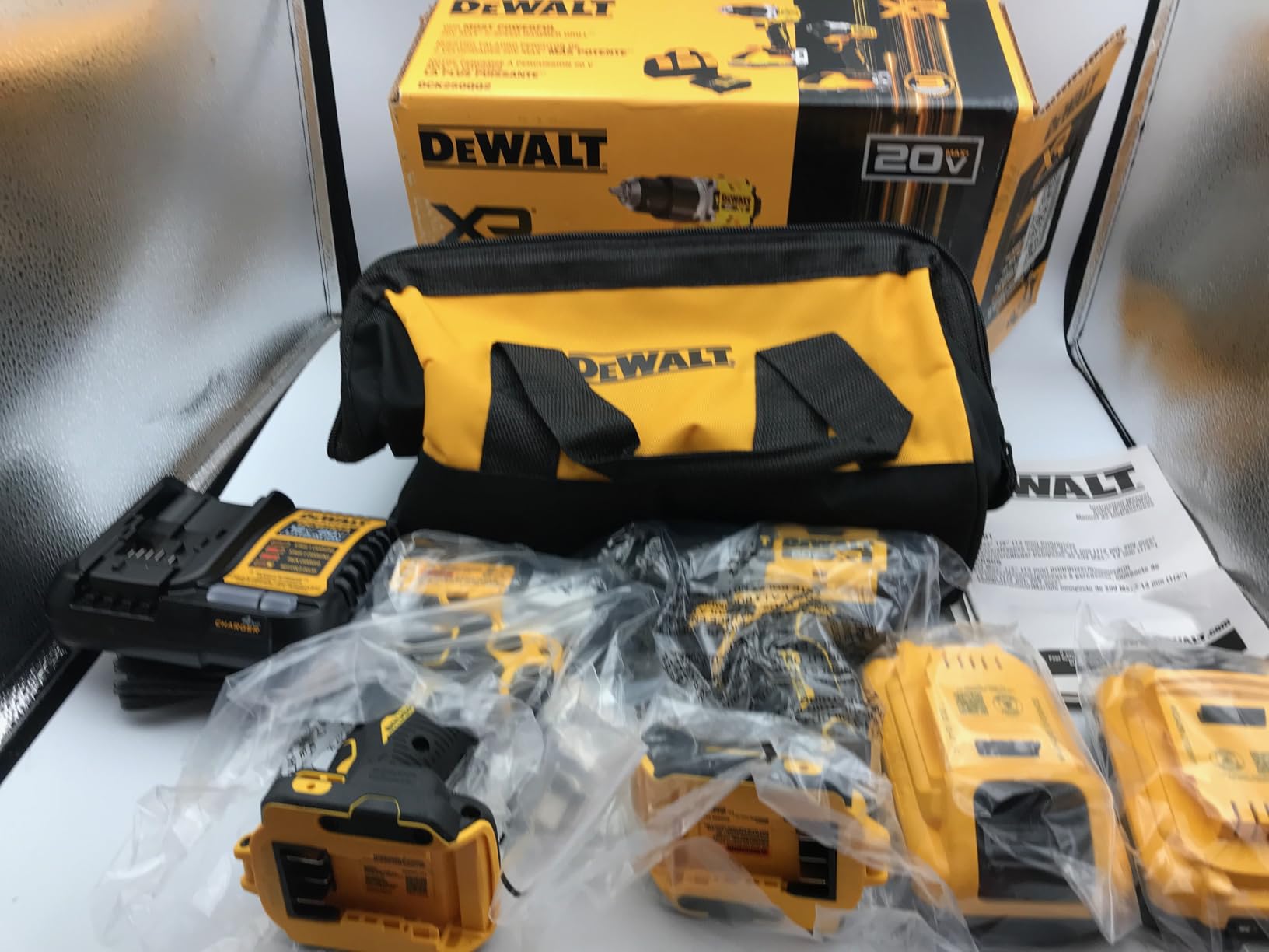 DEWALT 20V MAX XR Impact Driver and Hammer Drill Cordless Power Tool Combo Kit, Includes 2 x 4ah POWERPACK Batteries and a Charger (DCK250QQ2) customer photo 2