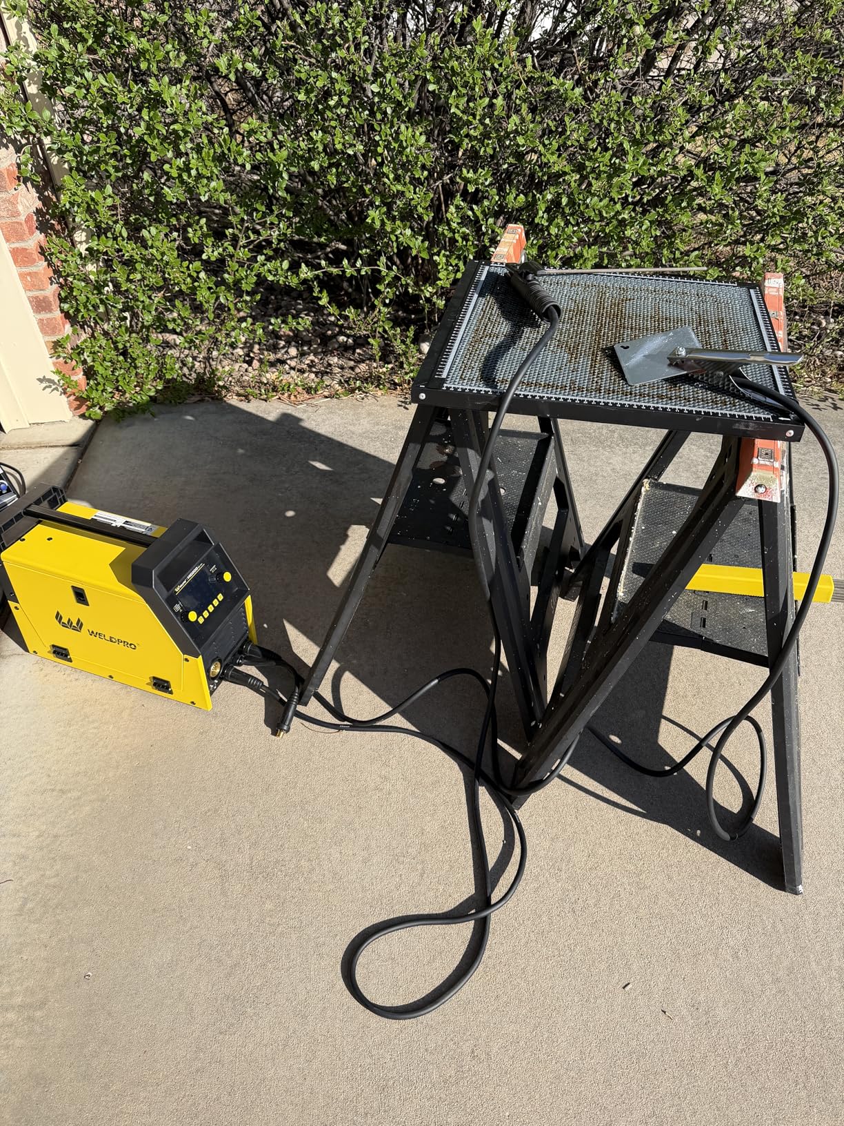 WELDPRO 140A MIG Welder 110/220V, 2026 Newest 5-in-1 Flux Core Welder, Synergic/Thickness Gasless MIG/Lift TIG/MMA/Spot Welding Machine, IGBT Inverter Welder with Large LED Digital Display, 2T/4T customer photo 1